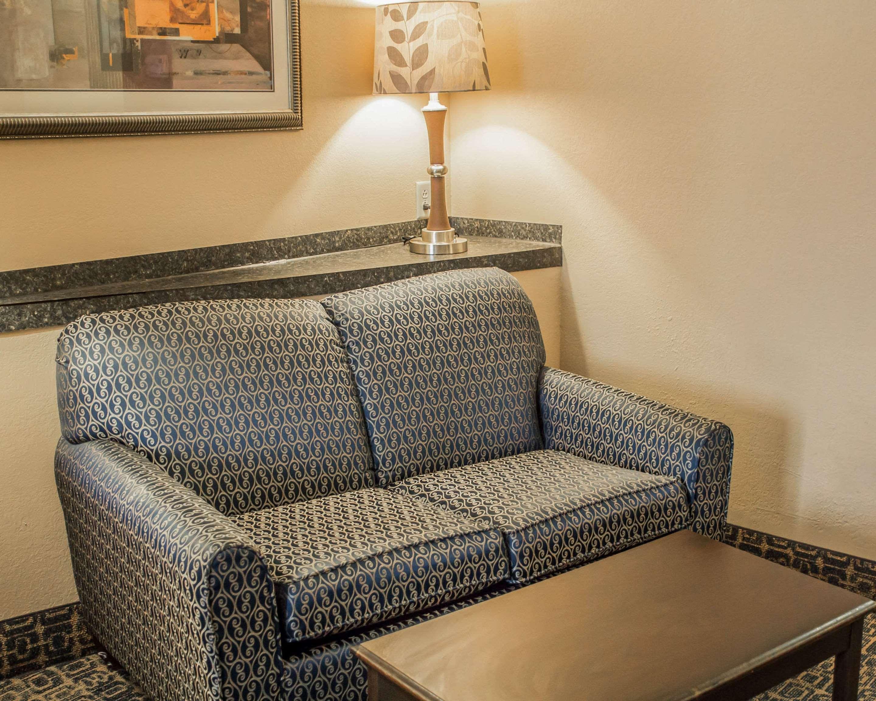 Comfort Suites Near Mcas Beaufort Exterior photo