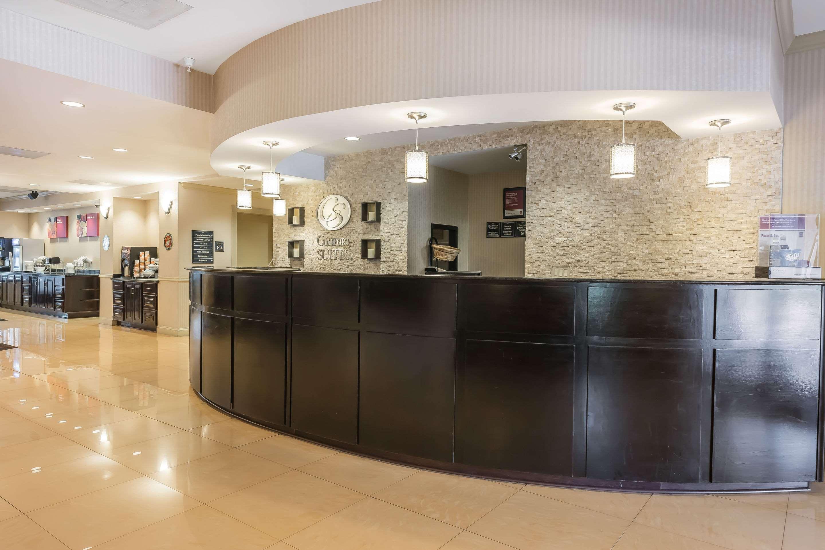 Comfort Suites Near Mcas Beaufort Exterior photo