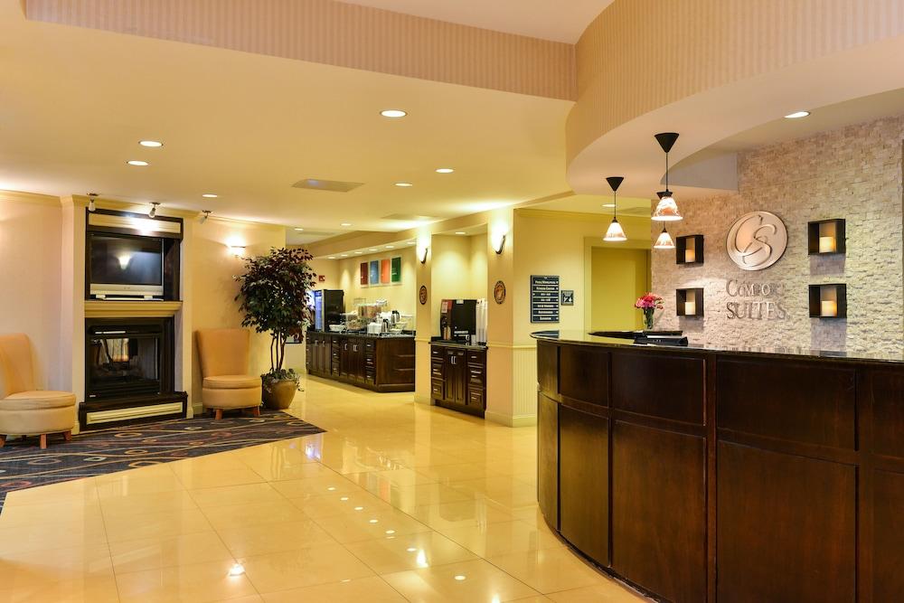 Comfort Suites Near Mcas Beaufort Exterior photo